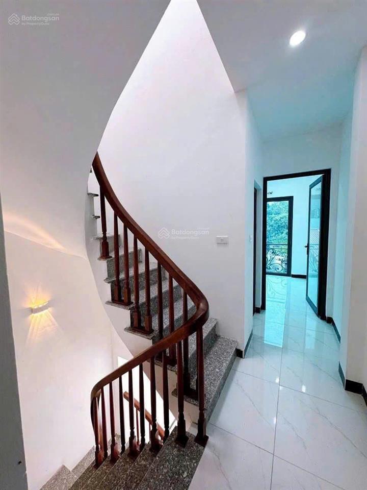 Bán nhà mới 3 tầng gần đồng mai 30m2, 2.65 tỷ, ô tô.