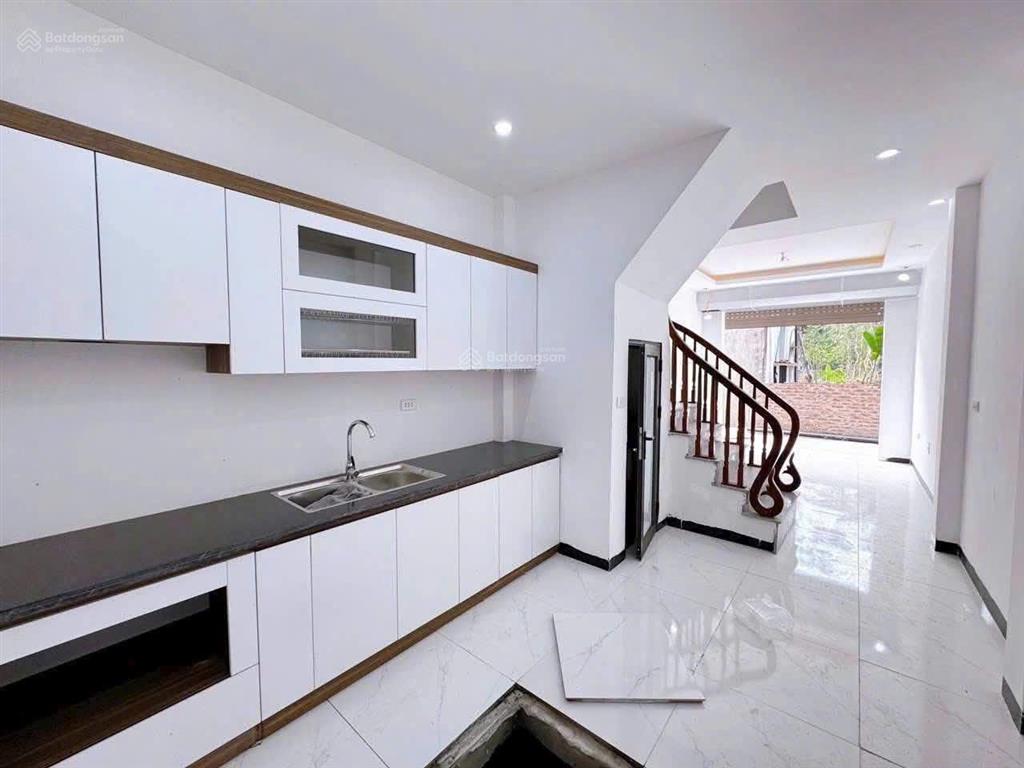 Bán nhà mới 3 tầng gần đồng mai 30m2, 2.65 tỷ, ô tô.