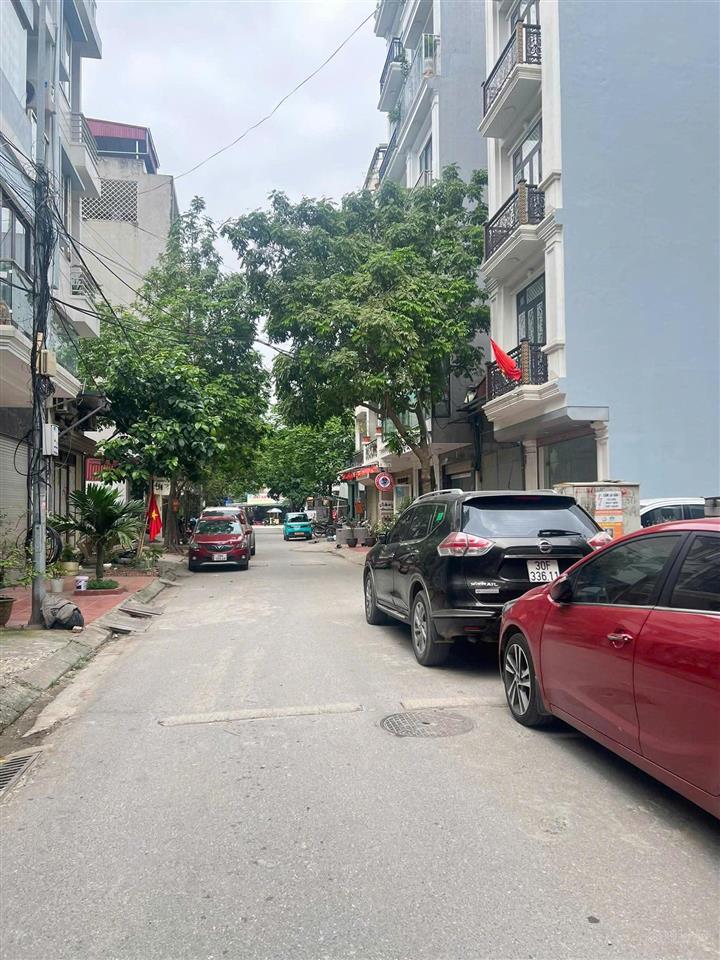 Bán đất đấu giá biên giang 58m2, mt4m, 4.15 tỷ ô tô tránh.