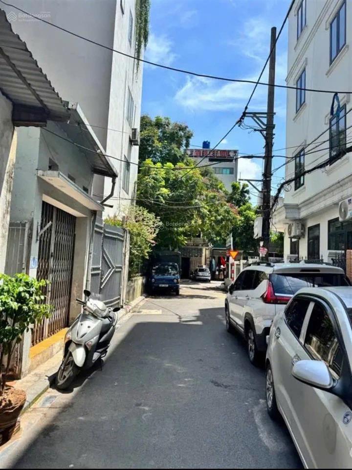 Bán trục chính kinh doanh biên giang 50m2, 3.8 tỷ, mt3.6m, ô tô tránh.