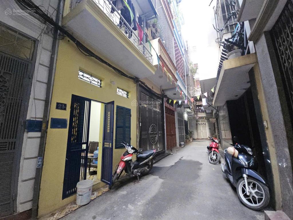 Bán nhà phố tô hiệu hà đông diện tích 42m 5 tầng ô tô đỗ cửa, thoáng trước sau, gần chợ, giá 9.5 tỷ