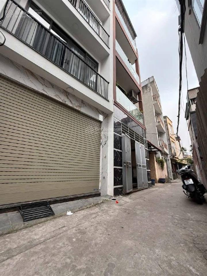 Bán nhà phố lê hồng phong, hà đông, diện tích 38m 4 tầng dân xây, vị trí tốt, ngõ rộng giá 7.3 tỷ