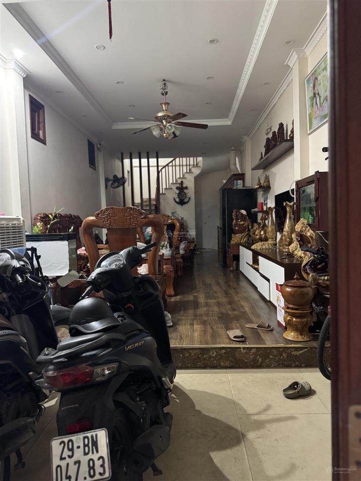 Bán nhà 52m², ngõ 420 khương đình, thanh xuân gần vinhomes royal citycao xà lá nguyễn trãi.