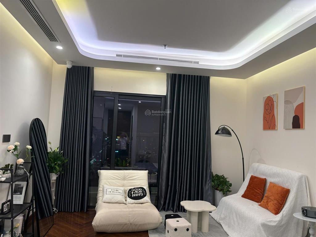 Tôi chính chủ cần bán ch studio 2316 diamond crown  view lê hồng phong full nt, cho thuê 8tr/tháng