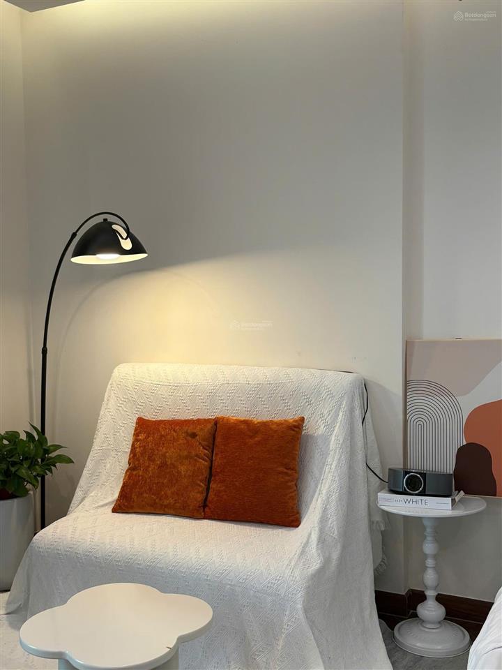 Tôi chính chủ cần bán ch studio 2316 diamond crown  view lê hồng phong full nt, cho thuê 8tr/tháng