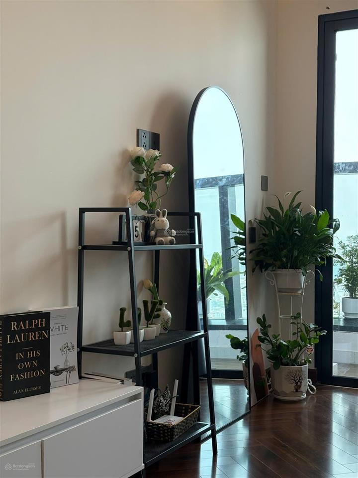 Tôi chính chủ cần bán ch studio 2316 diamond crown  view lê hồng phong full nt, cho thuê 8tr/tháng