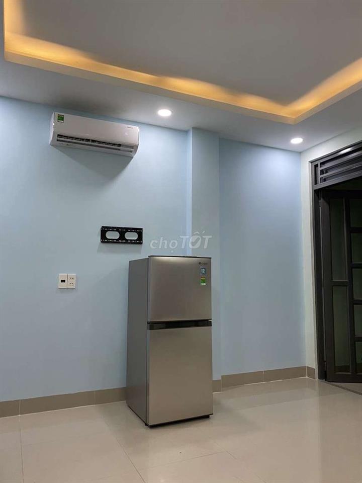 chdv trọ Sát bên CVPM Quang Trung