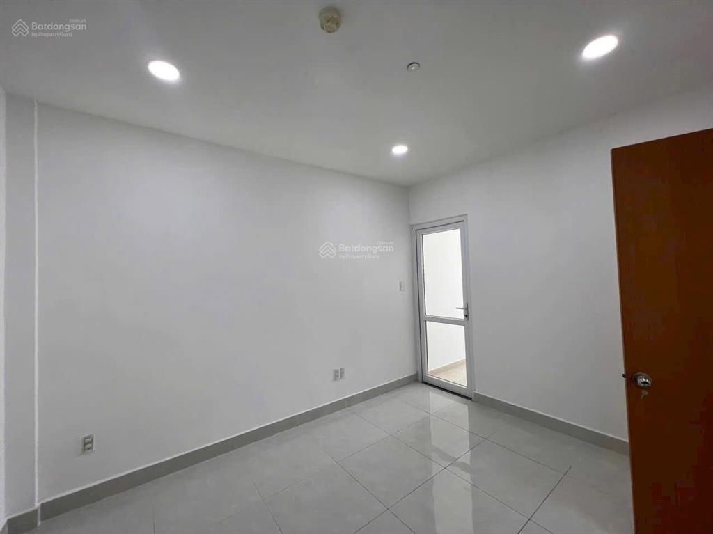Bán gấp căn tara residence 82m2 2pn 2wc giá tốt thị trường 4tỷ.  0702 587 ***