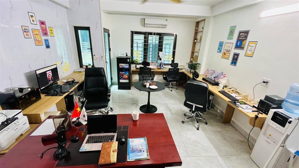 Cho thuê văn phòng tại ngõ 136 ngách 38, cầu diễn, 4,5 triệu, 30 m2, giá ưu đãi