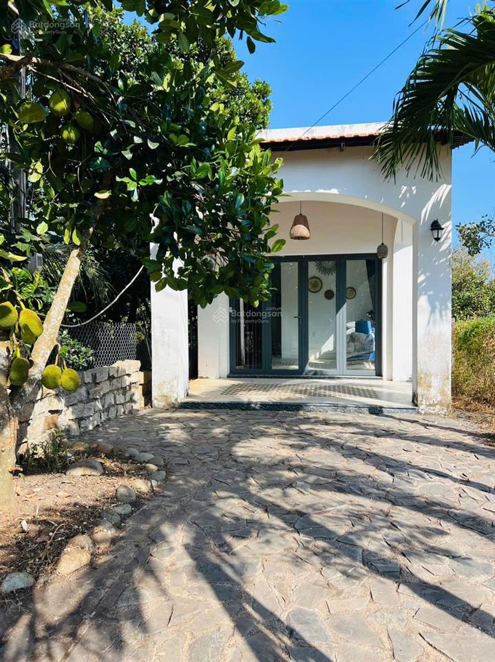 Bán nhà mặt tiền long tân 285m2  giá 2 tỷ