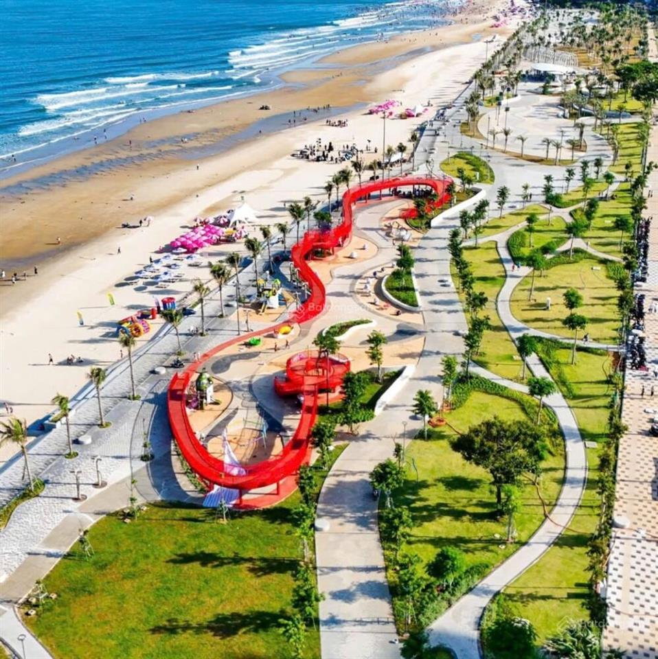 Lô góc vip 3 mặt tiền đường thống nhất 1000m2  xây building