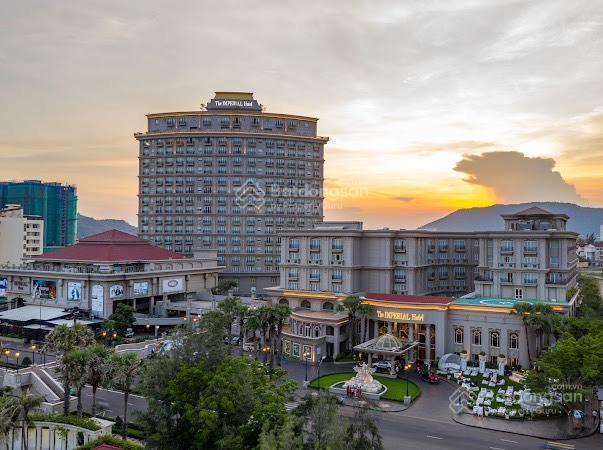 Lô góc vip 3 mặt tiền đường thống nhất 1000m2  xây building