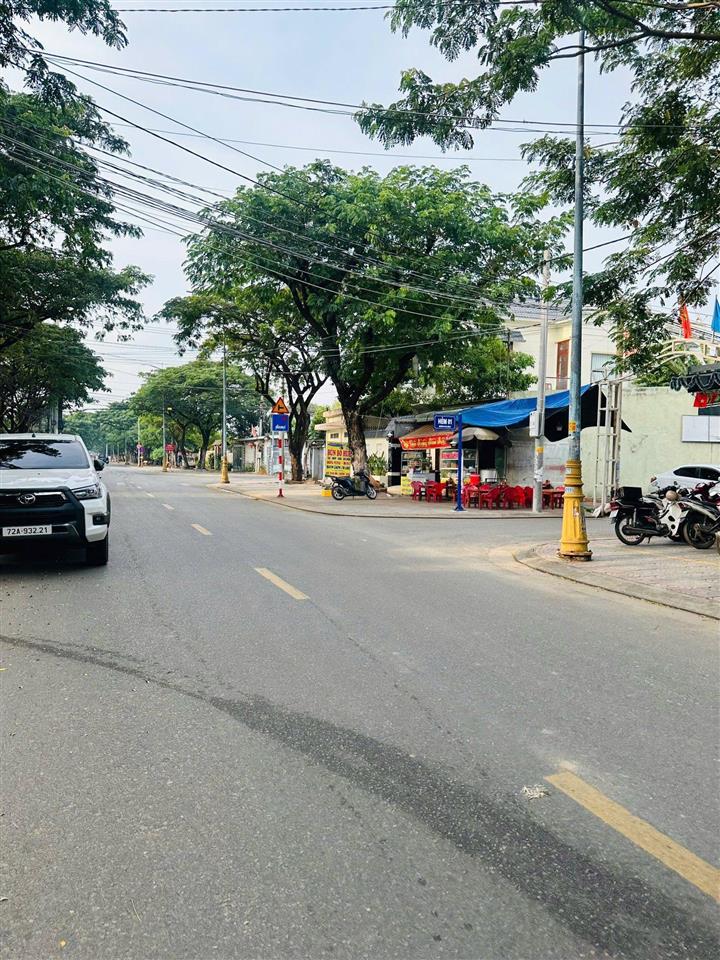 Bán đất 192m2 mặt tiền đường lớn  xây 6 tầng phường 12