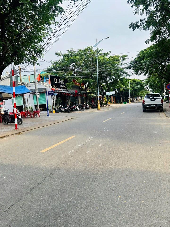 Bán đất 192m2 mặt tiền đường lớn  xây 6 tầng phường 12