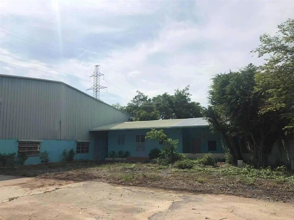 Cho thuê xưởng 1500m2 trạm điện 250kva  gần đường hùng vương  kcn phú mỹ 3