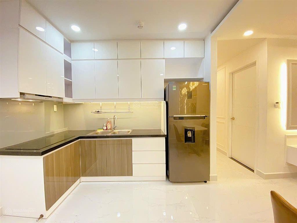 Chủ cần xoay vốn nhanh bán cc quận 3  terra royal 2 phòng ngủ.  chủ đầu tư 0935 252 ***