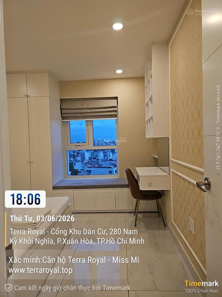 Chủ cần xoay vốn nhanh bán cc quận 3  terra royal 2 phòng ngủ.  chủ đầu tư 0935 252 ***