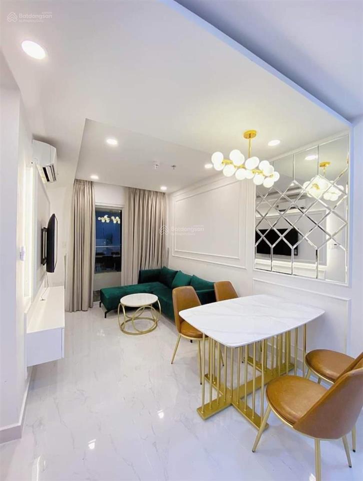 Chủ cần xoay vốn nhanh bán cc quận 3  terra royal 2 phòng ngủ.  chủ đầu tư 0935 252 ***