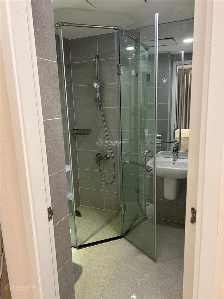Cho thuê căn hộ 1pn 71.4m2 có đầy đủ nt ở terra, phòng khách siêu rộng và thoáng.  0935 252 ***
