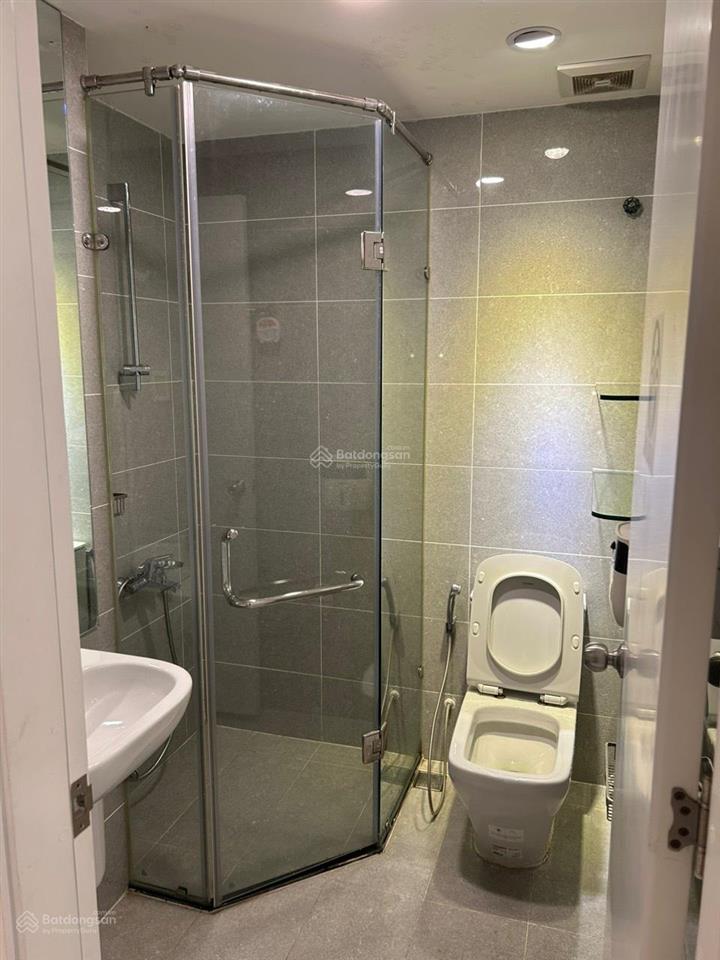 Cho thuê căn hộ 1pn 71.4m2 có đầy đủ nt ở terra, phòng khách siêu rộng và thoáng.  0935 252 ***