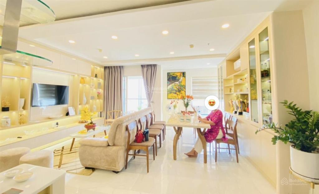 Cho thuê căn hộ 1pn 71.4m2 có đầy đủ nt ở terra, phòng khách siêu rộng và thoáng.  0935 252 ***