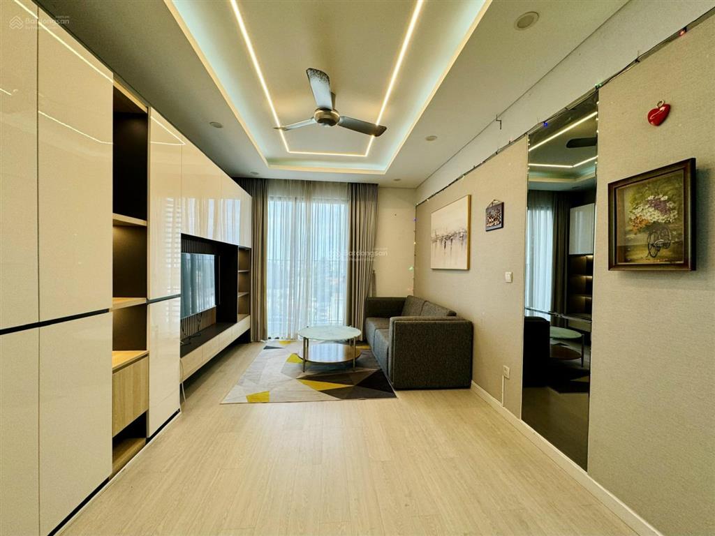 Chính chủ cho thuê căn hộ 2pn terra royal  q3  giá 18 triệu/tháng.  0935 252 ***