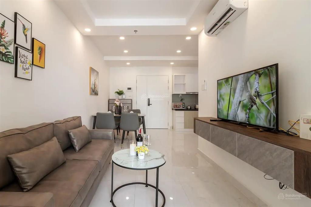 Bán gấp ch terra royal 72m2, 2pn 2wc giá 8,2 tỷ giá quá tốt.  chủ đầu tư 0935 252 ***
