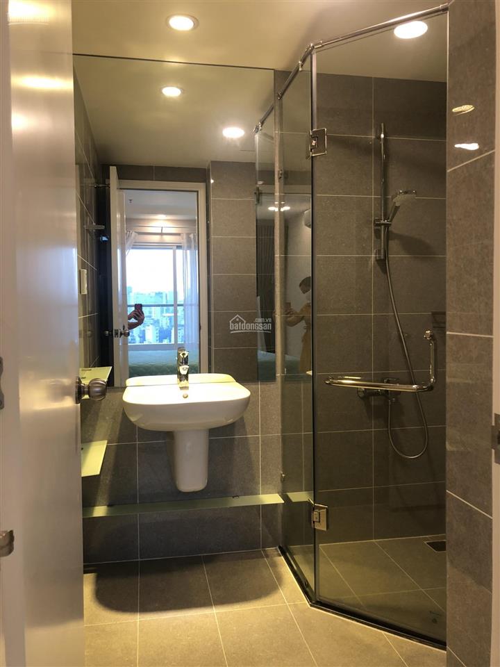 Trực tiếp chủ đầu tư  bán căn hộ terra q3 giá 8,3 tỷ 72m2 có 2pn view q1.  ngay 0935 252 ***