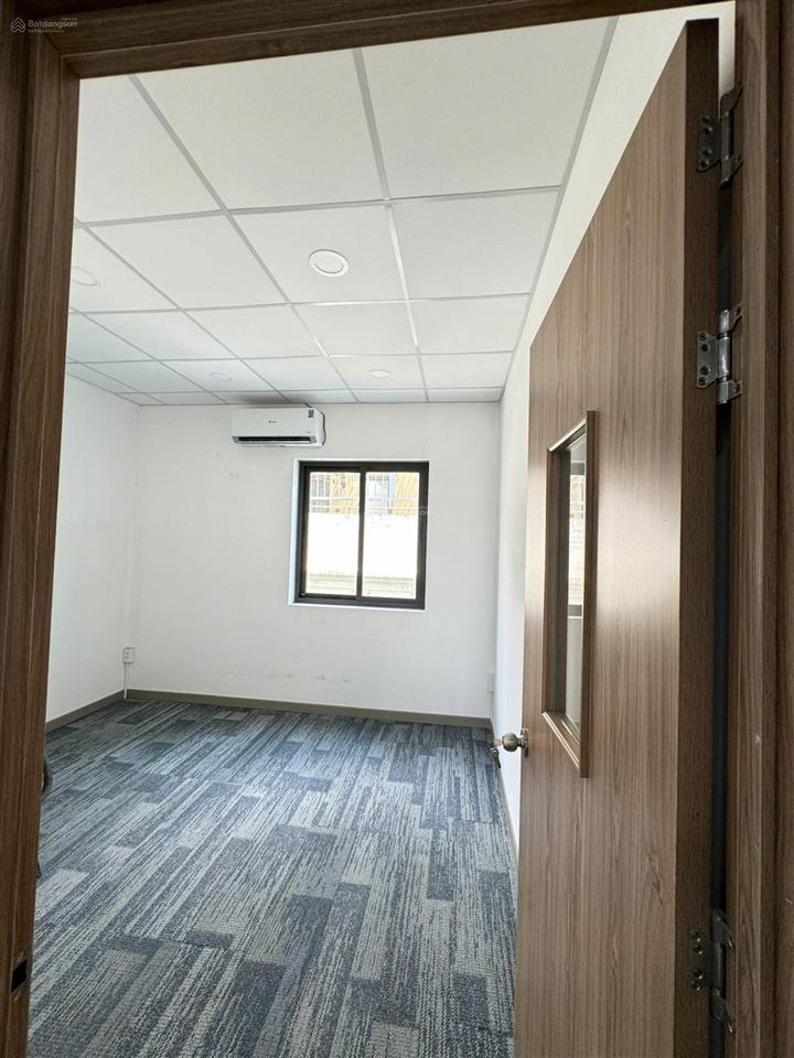 Cho thuê văn phòng tại mặt tiền đường song hành lakeview city, 15 triệu, 50m2, dễ nhận diện