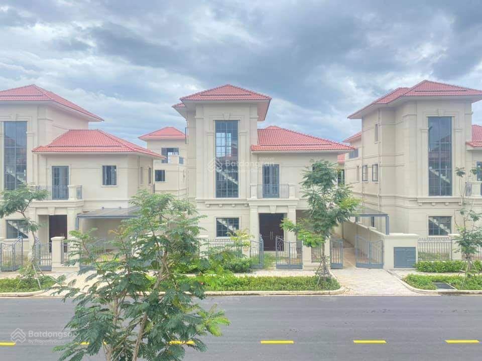 Cần bán gấp đơn lập 300m2, lịch thanh toán chậm, giá 12,5 tỷ
