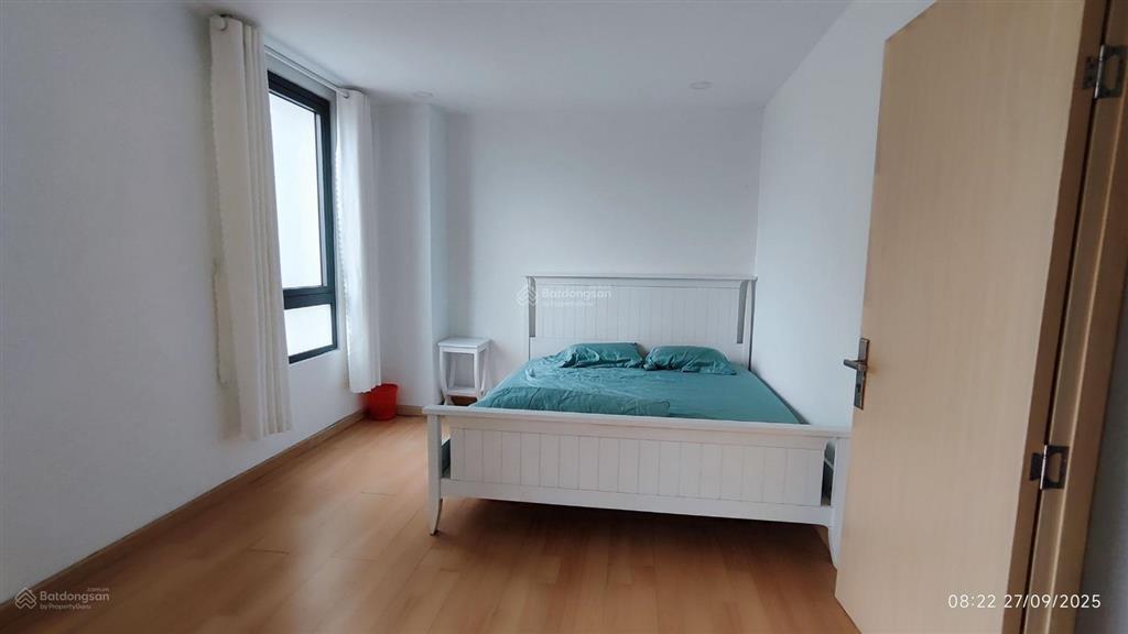 Cần bán nhà phố góc small townhouse 2 mặt đường full nội thất