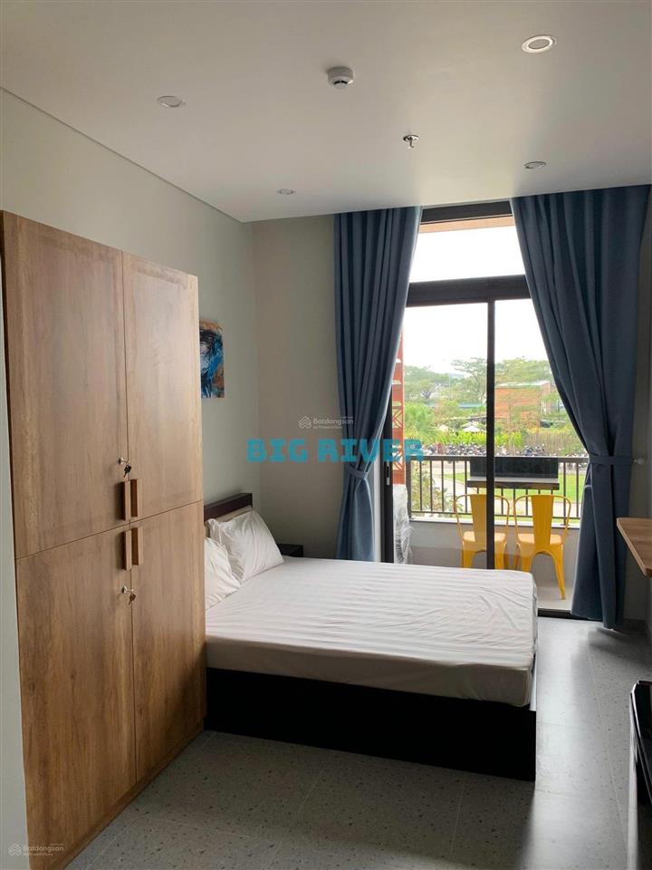 Cho thuê căn hộ đối diện công viên trong khu đô thị fpt