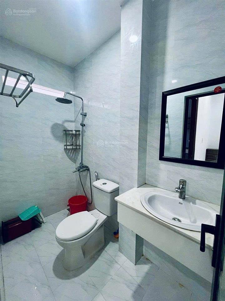 Nhà 3 tầng 5 phòng khép kín gần ga nha trang, có dòng tiền 18 triệu/tháng