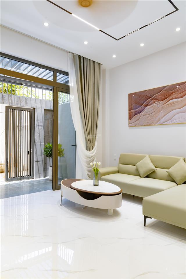 Nhà mới gần biển hòn chồng  không gian để gia đình đoàn viên và trở về