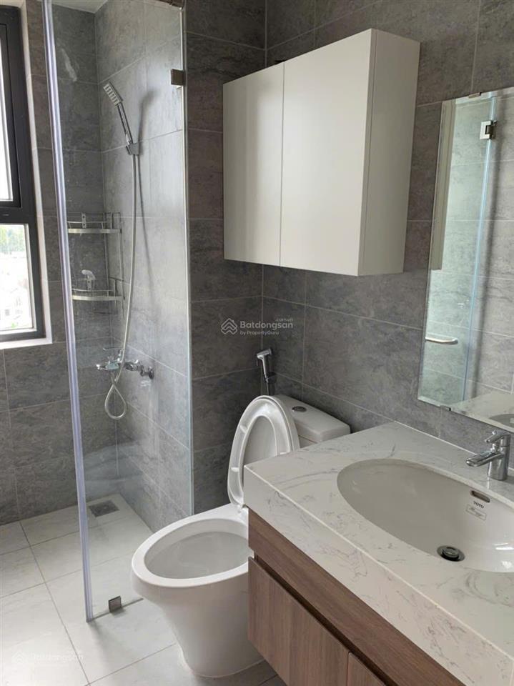 Cần bán nhanh căn hộ compass one  căn góc 2pn, 75m²  đang cho thuê.  giá tốt