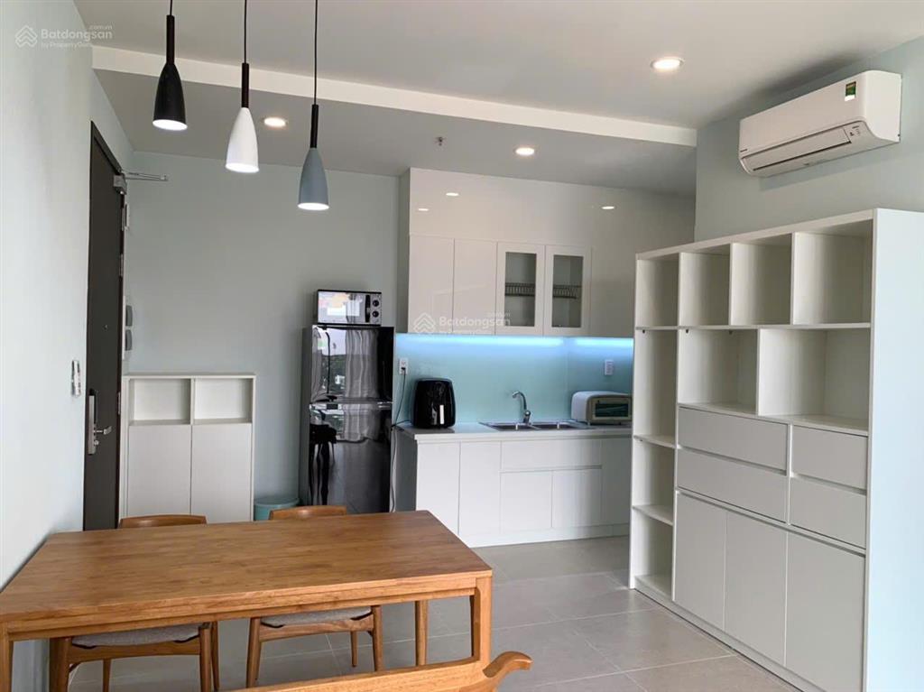 Cần bán nhanh căn hộ compass one  căn góc 2pn, 75m²  đang cho thuê.  giá tốt