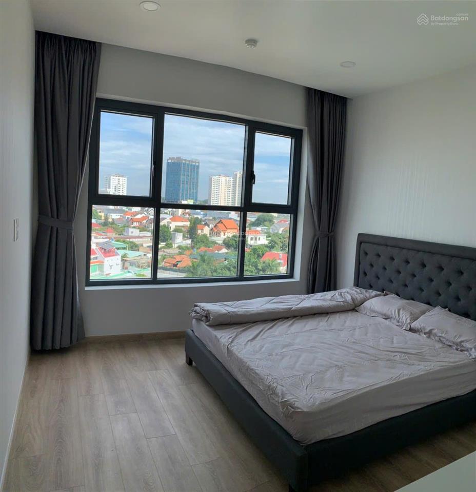 Cần bán nhanh căn hộ compass one  căn góc 2pn, 75m²  đang cho thuê.  giá tốt