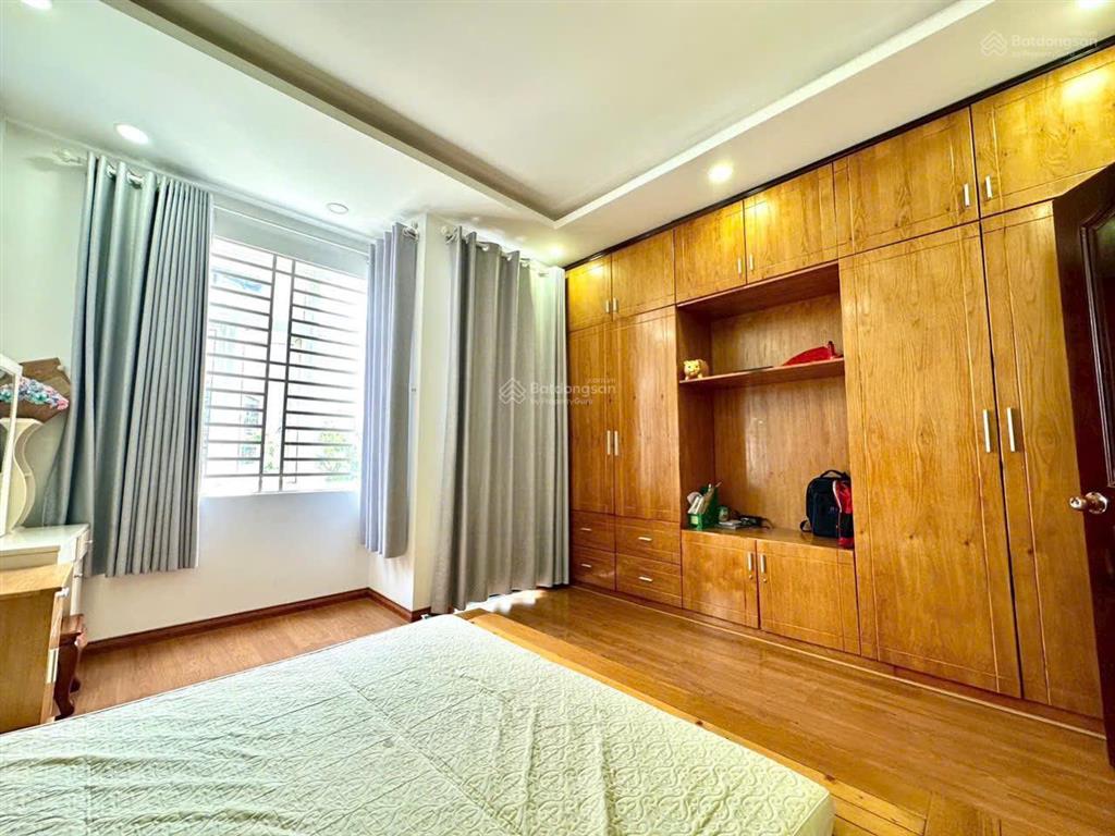Bán nhà hẻm lê văn thịnh q2 thiết kế lệch tầng thoáng đẹp giá chỉ 6ty250 full nội thất ở liền