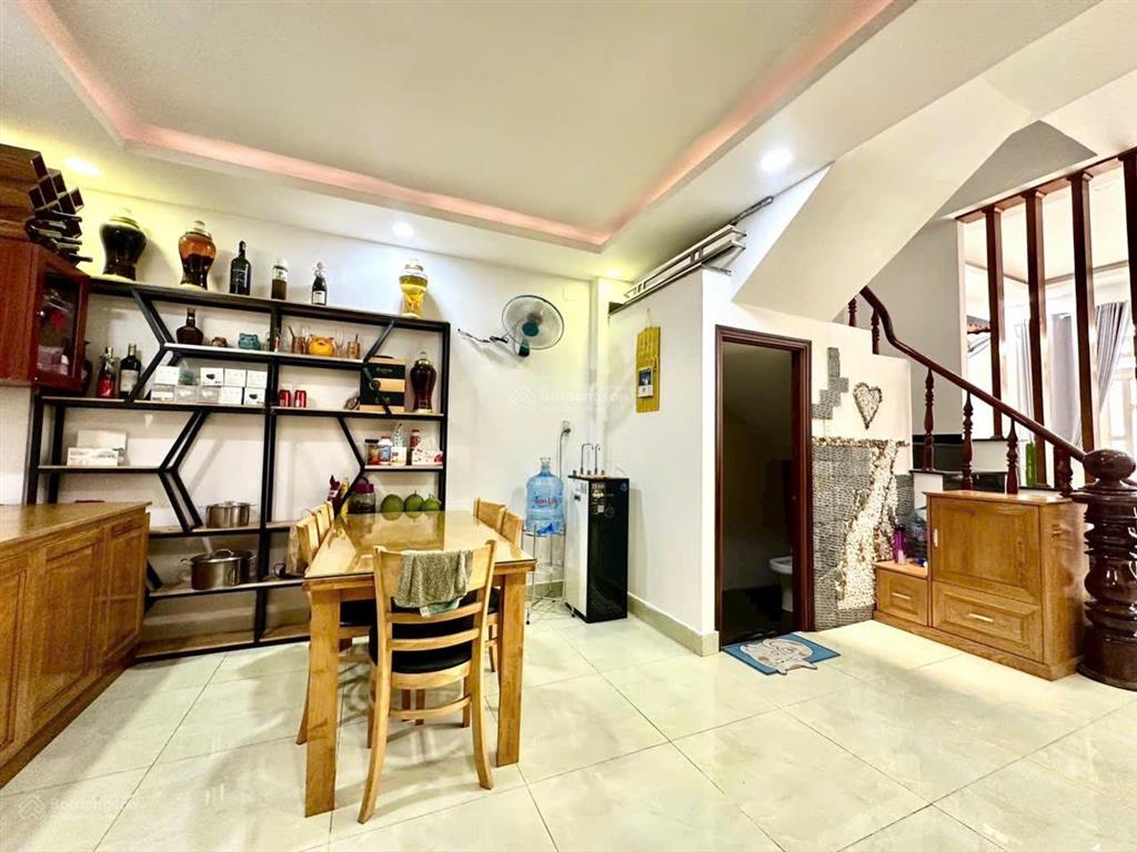 Bán nhà hẻm lê văn thịnh q2 thiết kế lệch tầng thoáng đẹp giá chỉ 6ty250 full nội thất ở liền