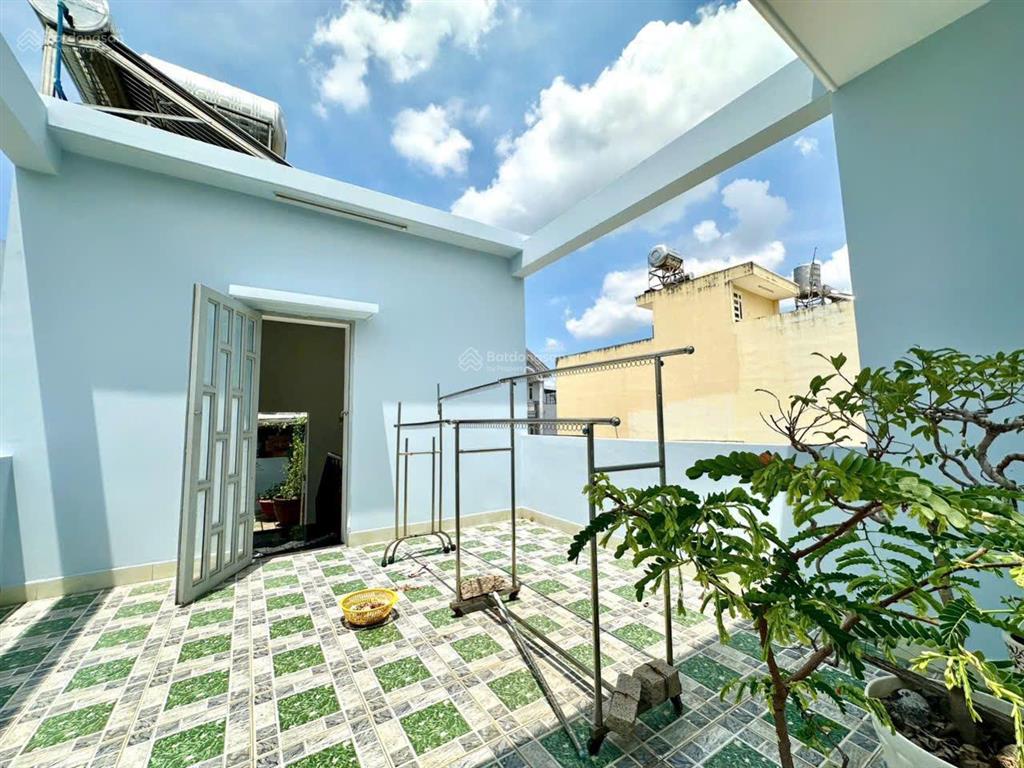 Bán nhà hẻm lê văn thịnh q2 thiết kế lệch tầng thoáng đẹp giá chỉ 6ty250 full nội thất ở liền