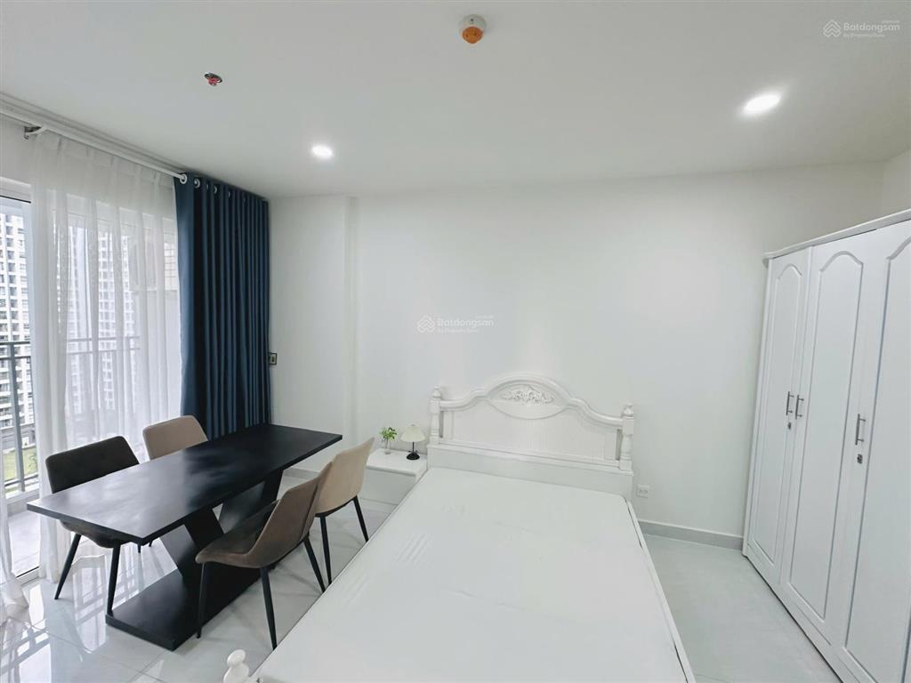 Cho thuê căn hộ cách đại học rmit 900m, 3pn full nội thất giá chỉ 16 triệu/tháng, nhận nhà ở ngay