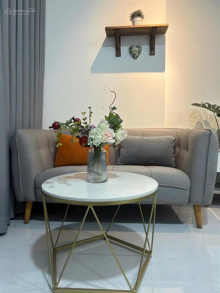Cho thuê nhanh căn hộ 1 phòng ngủ đầy đủ nội thất, nhà đẹp, nhà trống sẵn ở liền, được giá 10 triệu