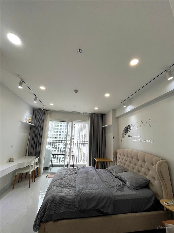 Cho thuê căn hộ sunrise riverside thiết kế studio trang bị đầy đủ nội thất view hồ bơi đẹp, mát
