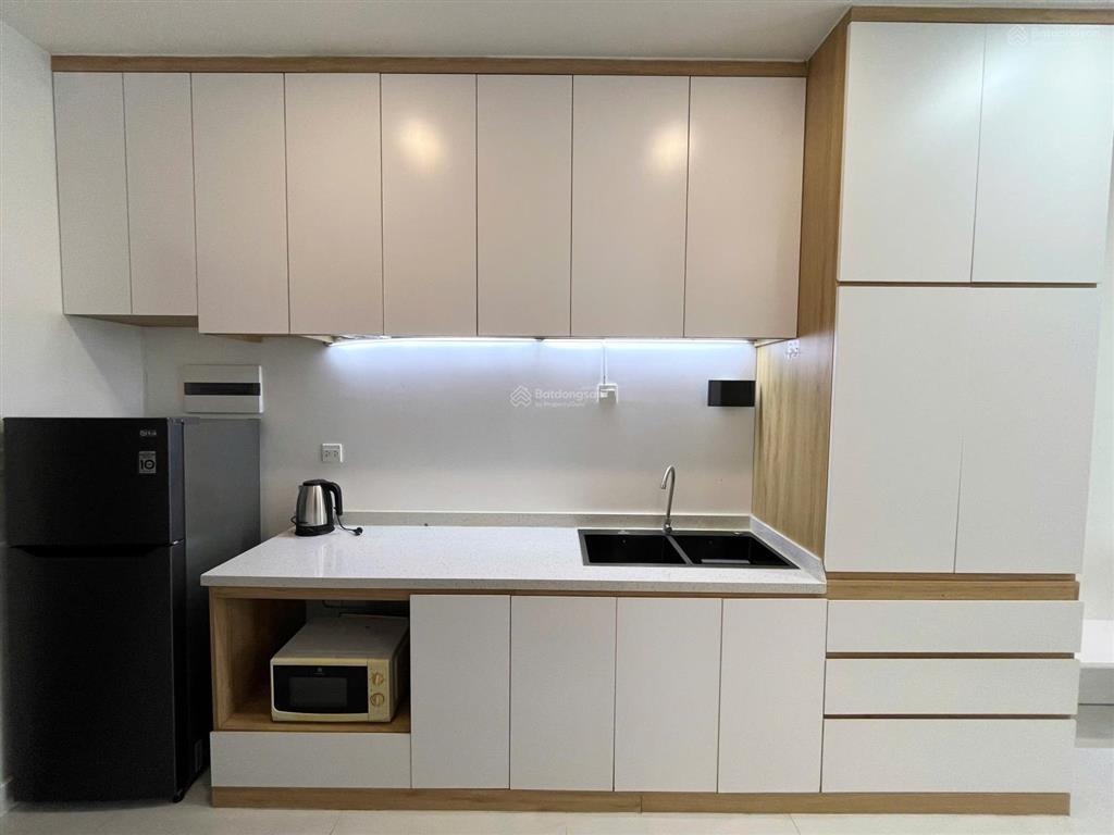 Cho thuê căn hộ sunrise riverside thiết kế studio trang bị đầy đủ nội thất view hồ bơi đẹp, mát