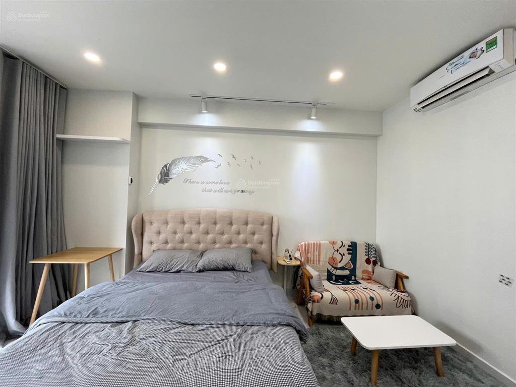 Cho thuê căn hộ sunrise riverside thiết kế studio trang bị đầy đủ nội thất view hồ bơi đẹp, mát
