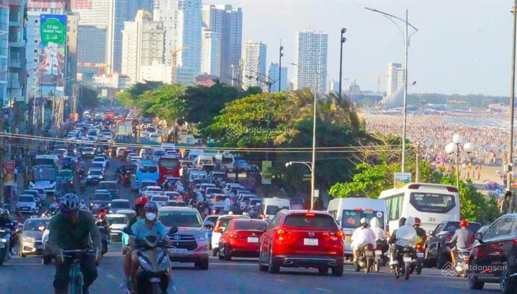 Cắt lỗ mạnh! bán nhà đất mặt tiền biển thùy vân, bãi sau vũng tàu có sẵn dòng tiền giá tốt chỉ 34ty