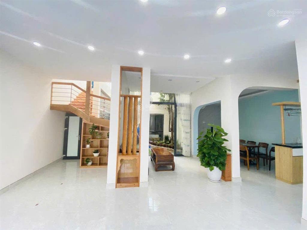 Bán biệt thự sang trọng gần biển bãi sau vũng tàu  hẻm ôtô võ thị sáu chỉ 600m ra biển 16,5 tỷ