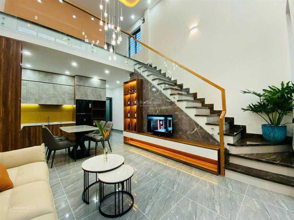 Bán nhà mt 51 phạm thế hiển gần biển bãi sau vũng tàu. 70m² full nội thất, gara ô tô giá 7,5 tỷ