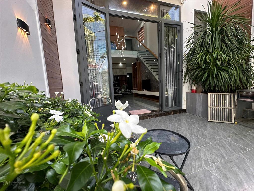 Bán nhà mt 51 phạm thế hiển gần biển bãi sau vũng tàu. 70m² full nội thất, gara ô tô giá 7,5 tỷ