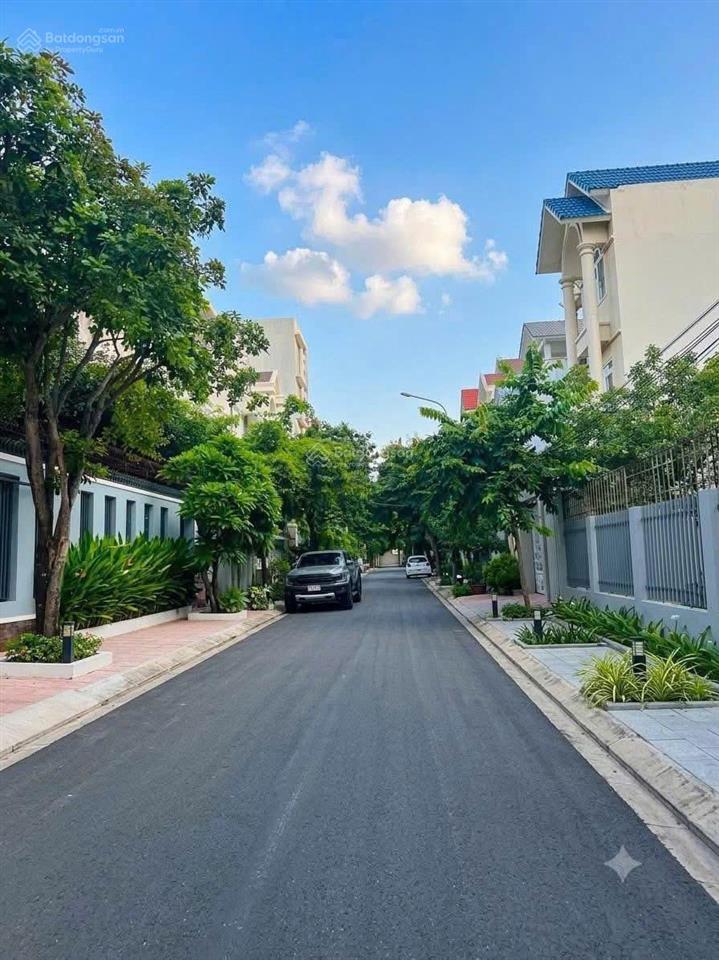 Hàng ngộp bán đất biệt thự khu bình minh đường 3/2 127,5m2 full thổ cư đường 9m gía tốt chỉ 12,7 tỷ